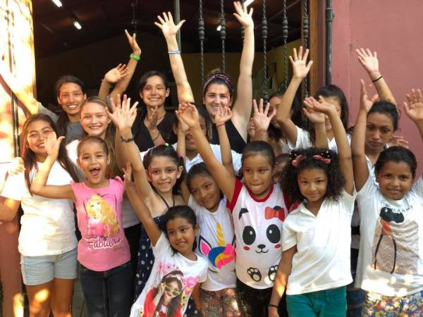 29790519_1707414892649873_1205306536688423600_n